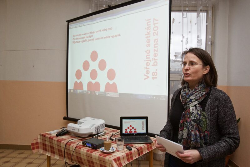 Veřejné setkání 18. 3. 2017 moderuje Pavla Dusíková Jindrová